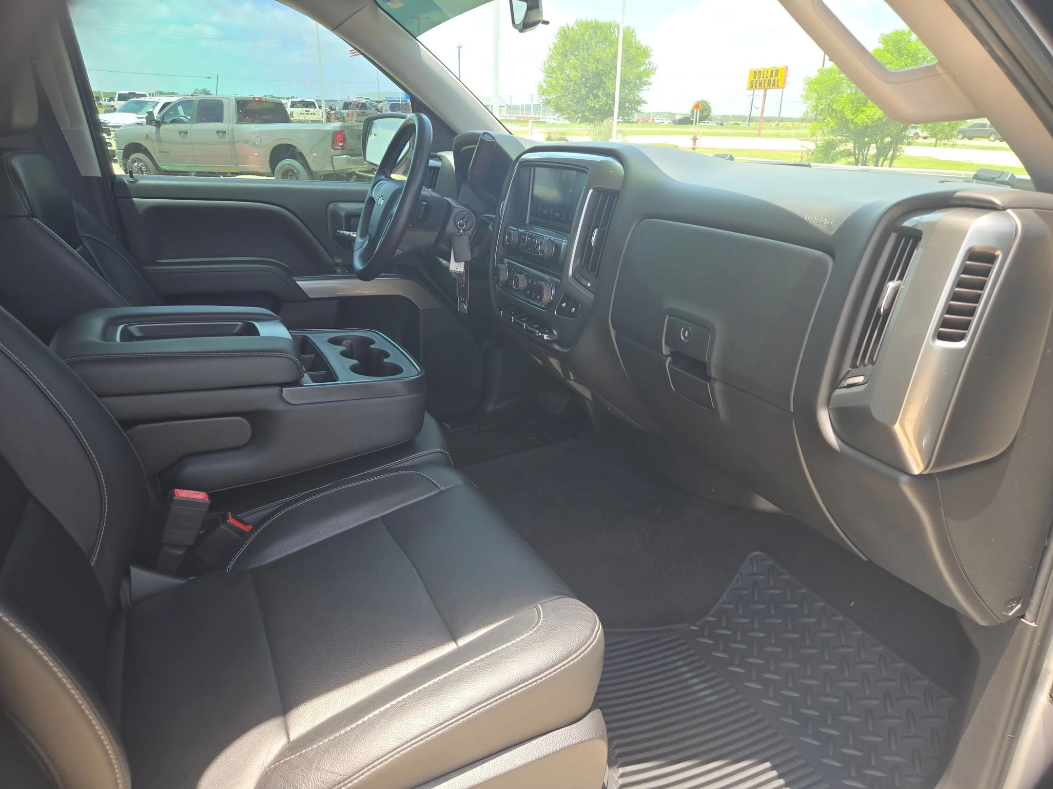 Used 2018 Silver Chevrolet LT image 22