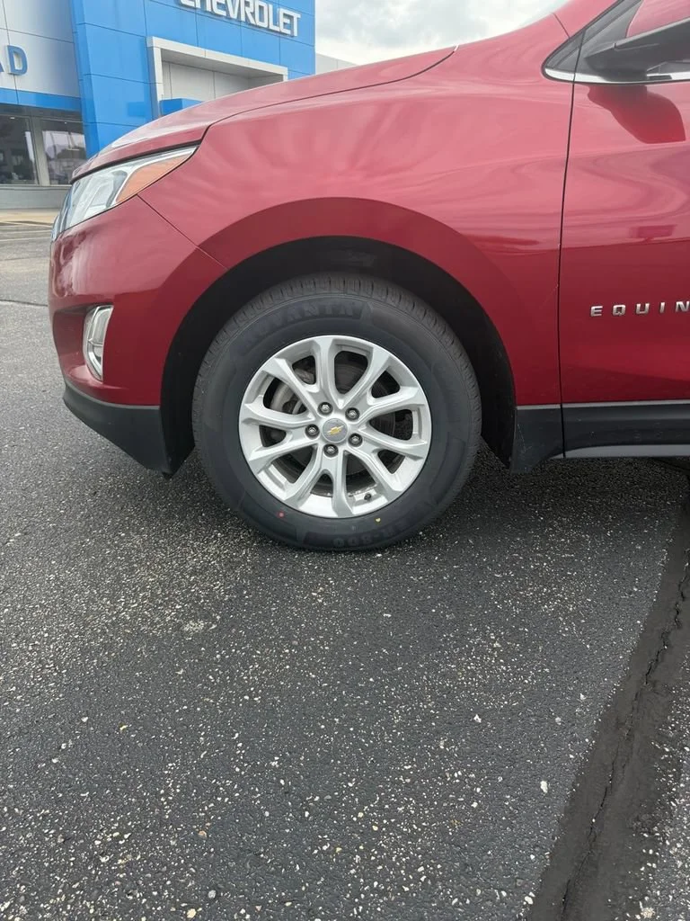 Used 2018 Chevrolet Equinox LT with VIN 2GNAXSEV1J6321030 for sale in Brodhead, WI