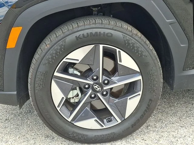 New 2026 Black Hyundai SEL image 18