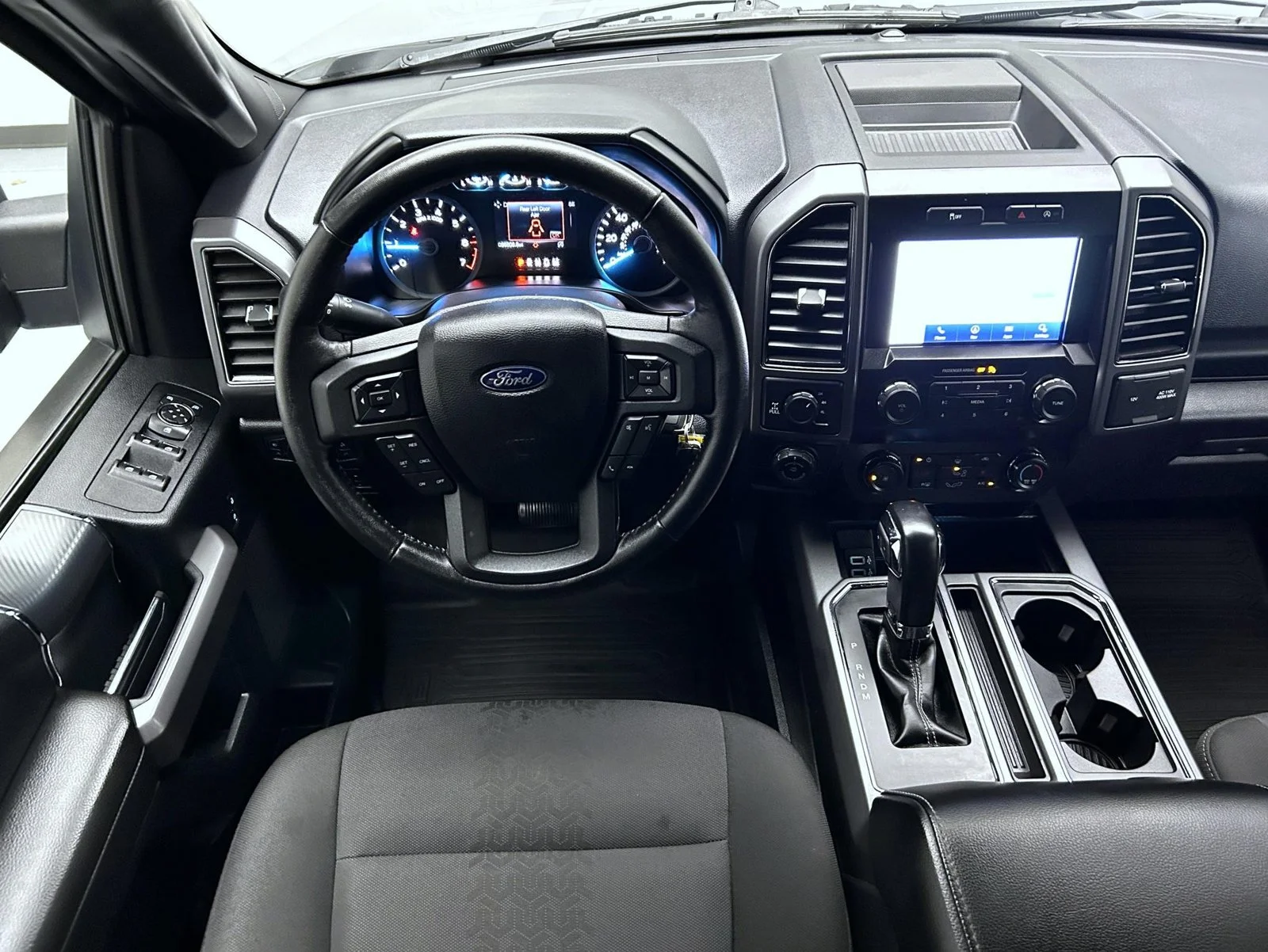 Used 2020 Silver Ford XLT image 14