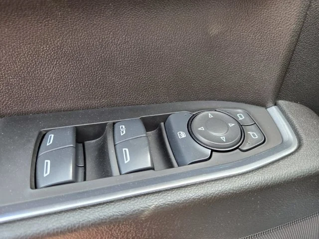 Used 2025 Red Chevrolet LT image 36