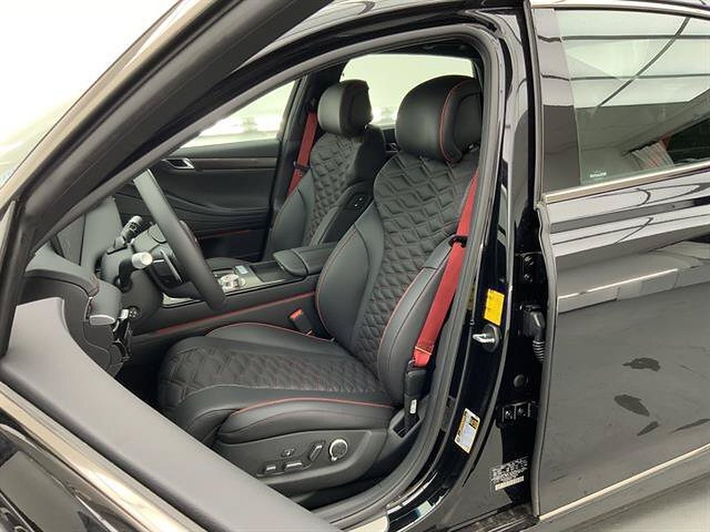 2026 GENESIS G80 Sport Prestige - Photo 9