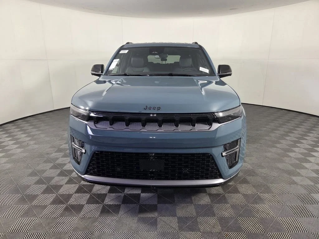 New 2026 Steel Blue Exterior Paint Jeep Limited Altitude image 3