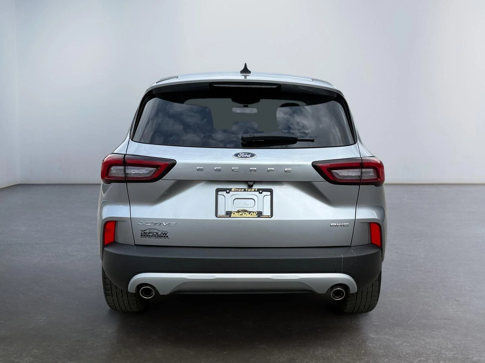 Used 2024 Iconic Silver Ford Active image 4