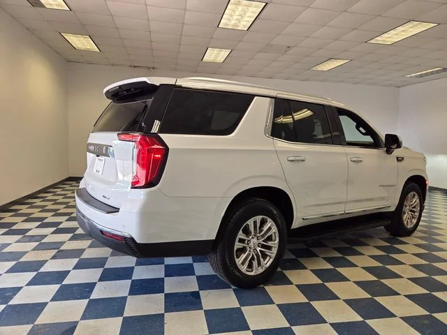 Used 2022 White GMC SLT image 8