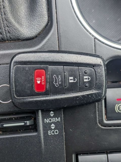 Used 2020 Black Toyota XLE image 34