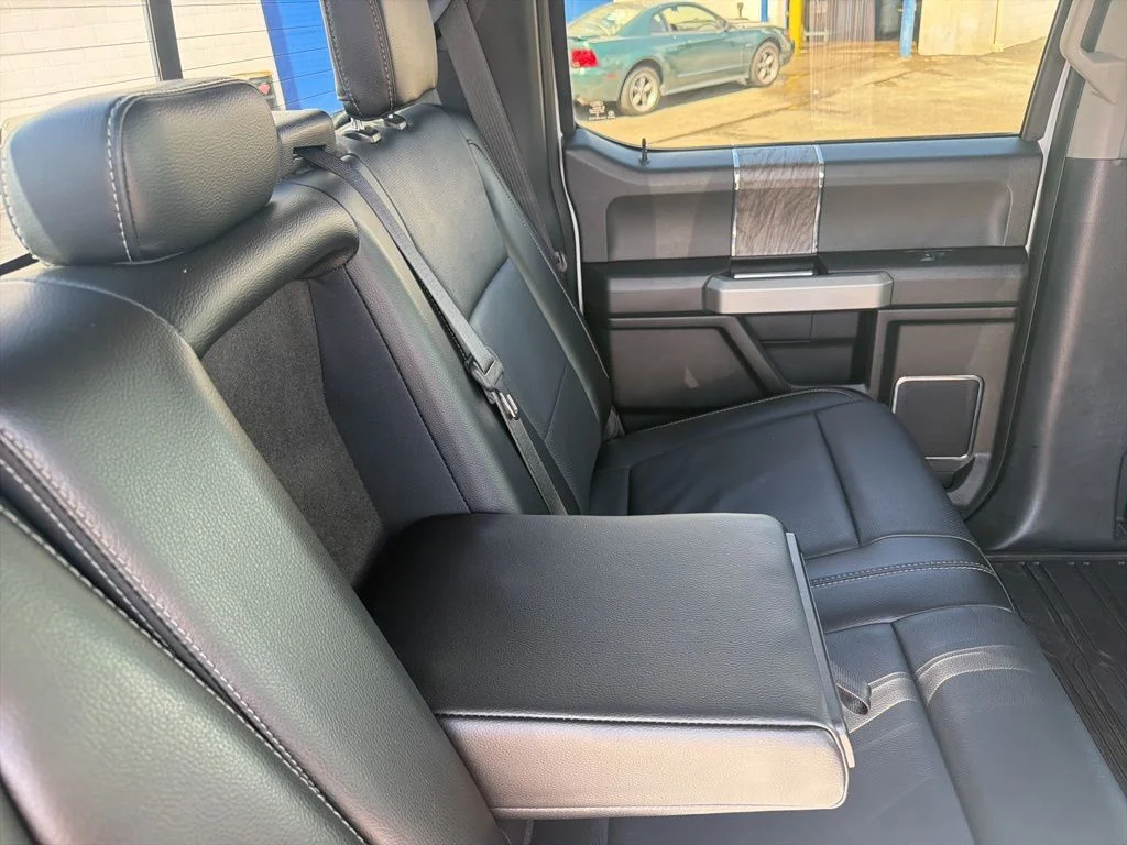 Certified Used 2017 White Platinum Clearcoat Metallic Ford Lariat image 46