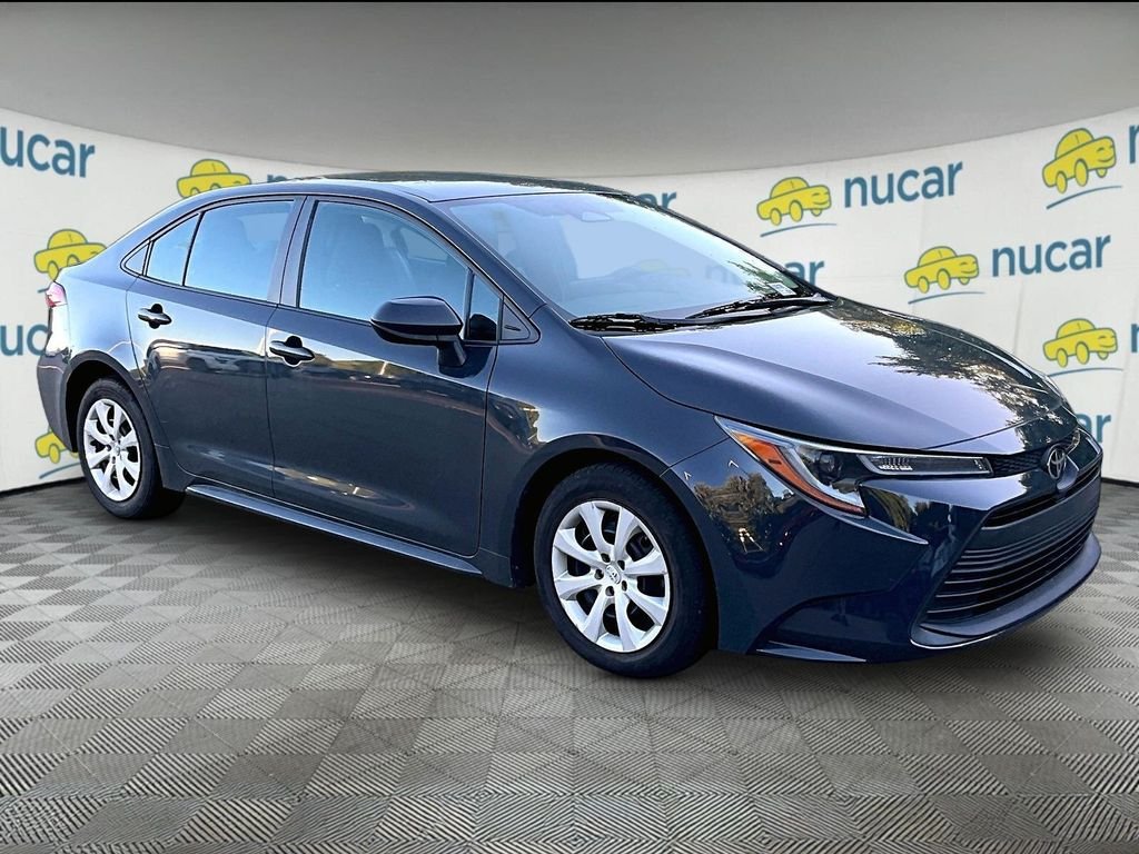 Used 2023  Toyota LE image 1