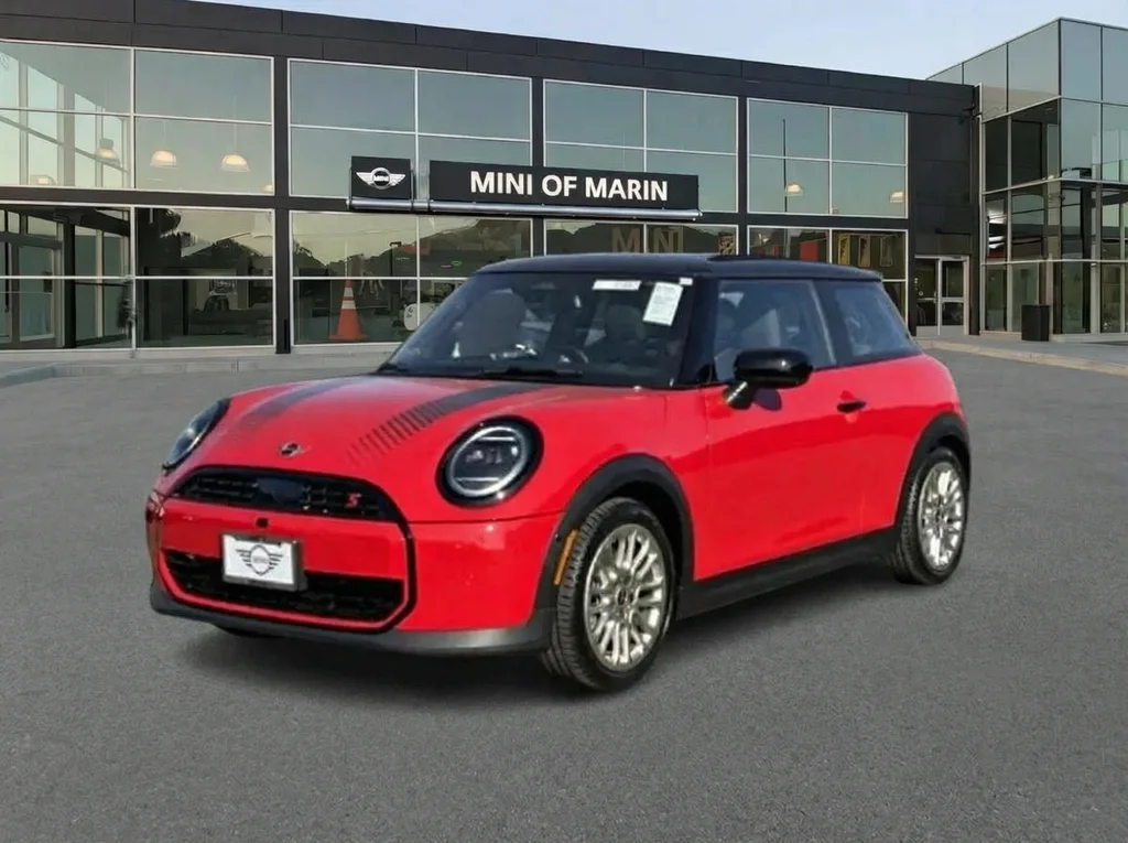 2026 MINI Hardtop Cooper S's photo