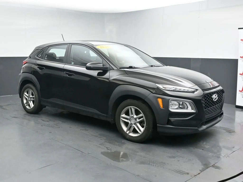 Used 2020 Hyundai Kona SE with VIN KM8K1CAA7LU568947 for sale in Johnson City, TN
