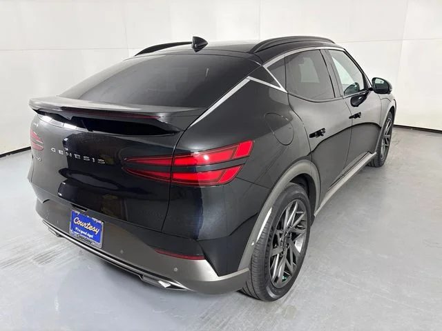Used 2023 Black Genesis Advanced image 8