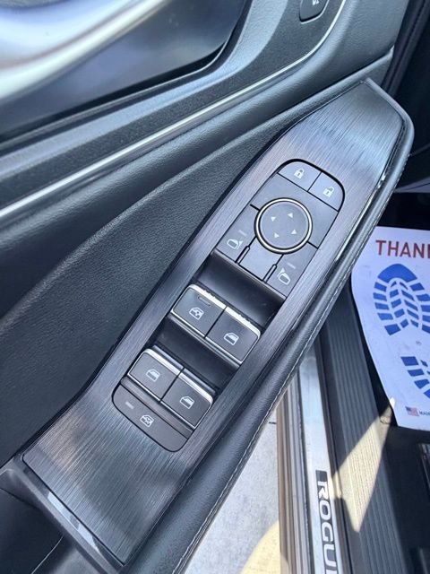 2022 Nissan Rogue Platinum - Photo 24