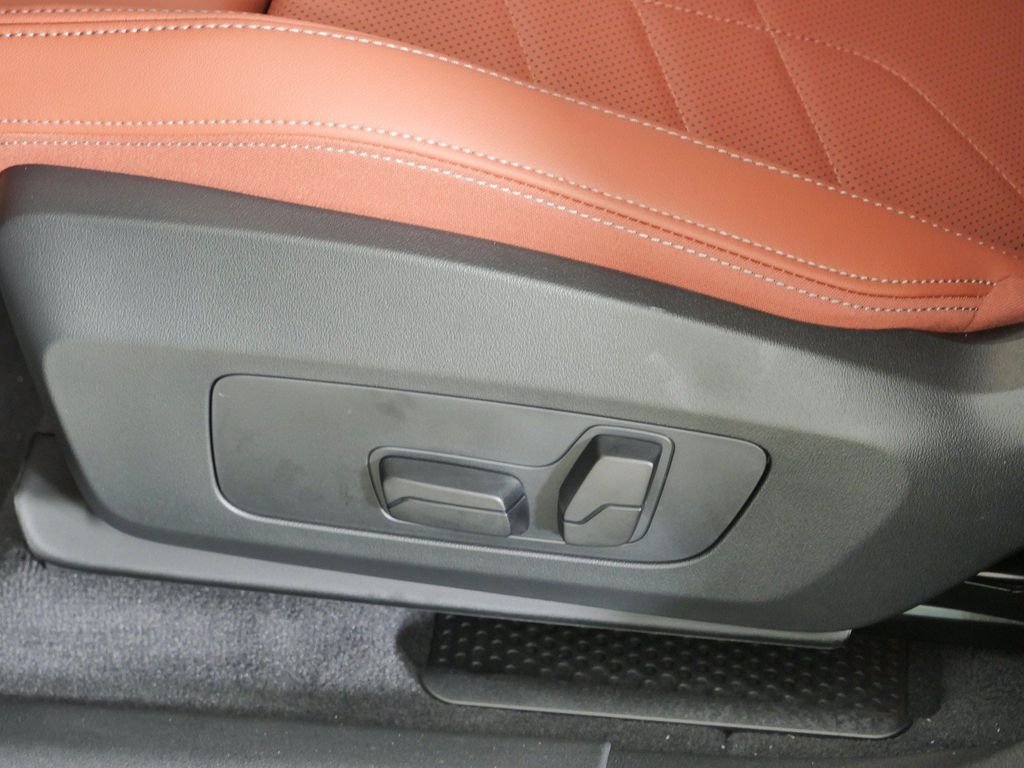 New 2026 Brooklyn Grey Metallic BMW xDrive28i image 37
