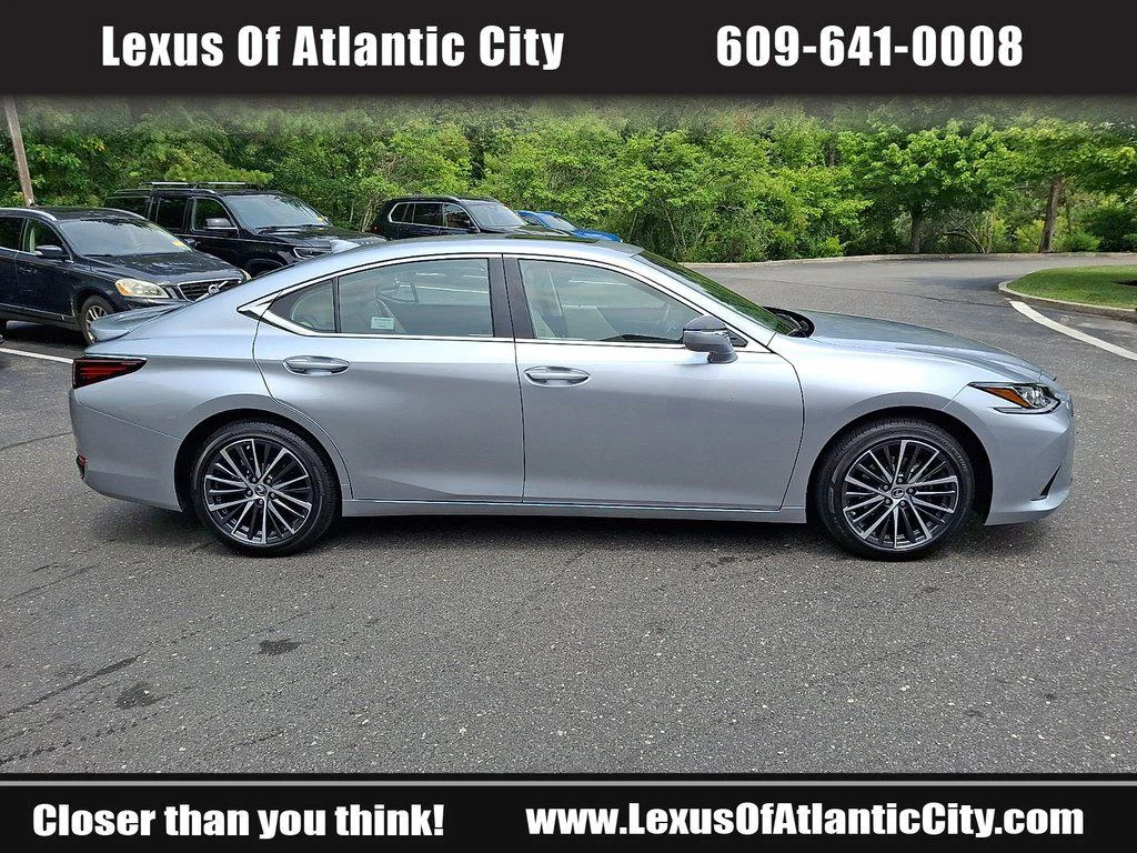 Certified Used 2025 Iridium Lexus ES 300h image 7
