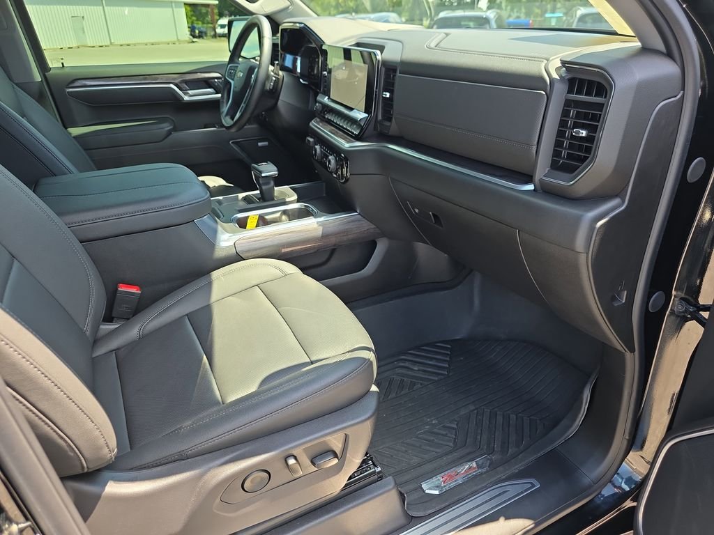 Used 2026 Black Chevrolet LTZ image 35