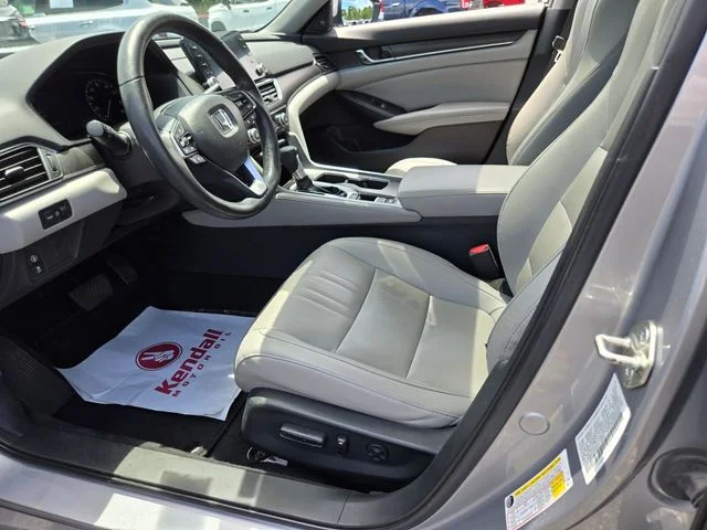 Used 2019 Silver Honda EX-L image 13