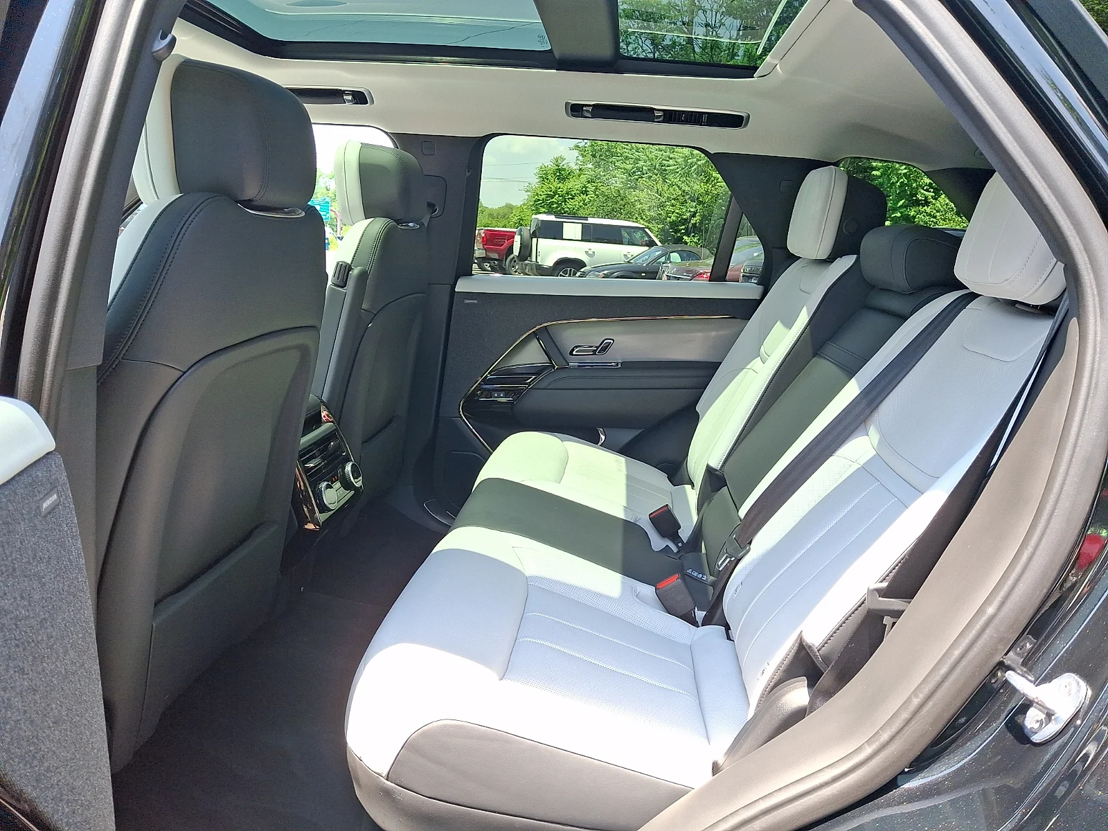 2023 Land Rover Range Rover Sport SE Dynamic - Photo 5