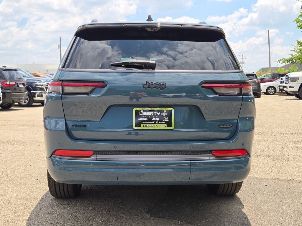 New 2026 Steel Blue Exterior Paint Jeep Summit image 14