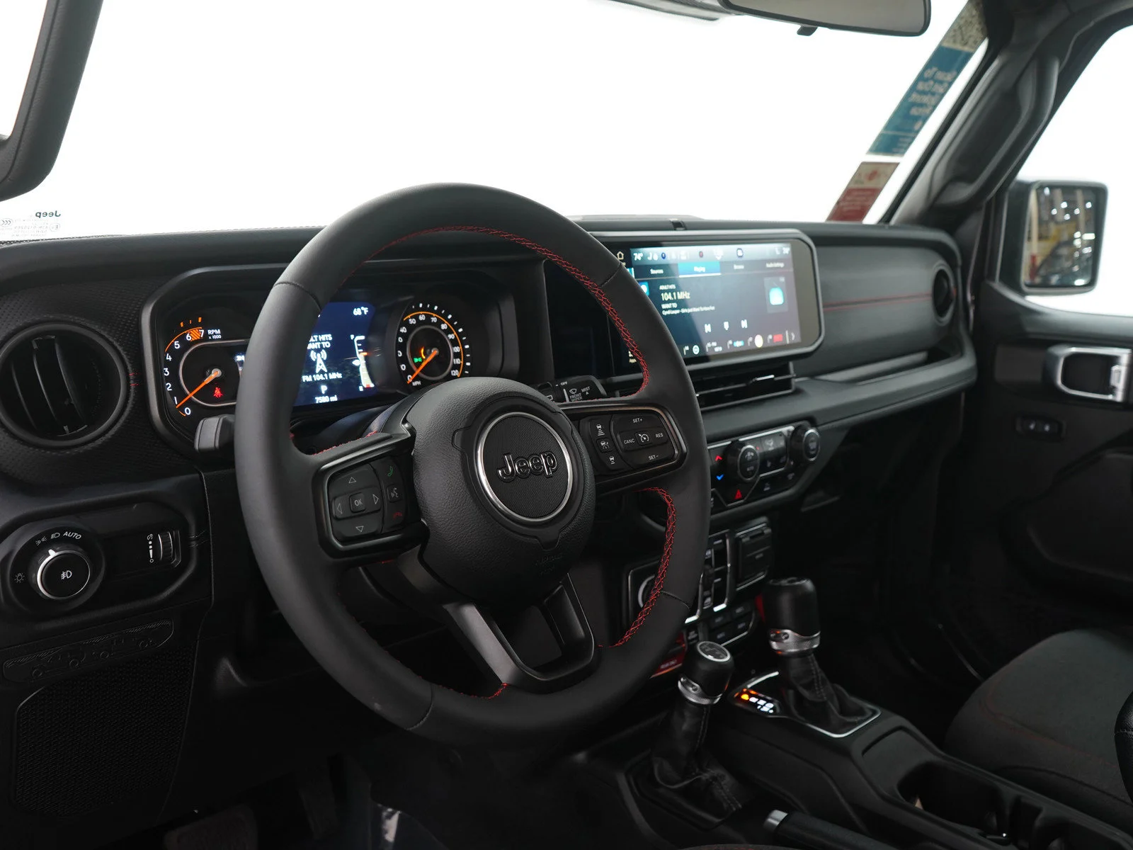 Used 2024 Granite Crystal Metallic Clearcoat Jeep Rubicon image 25