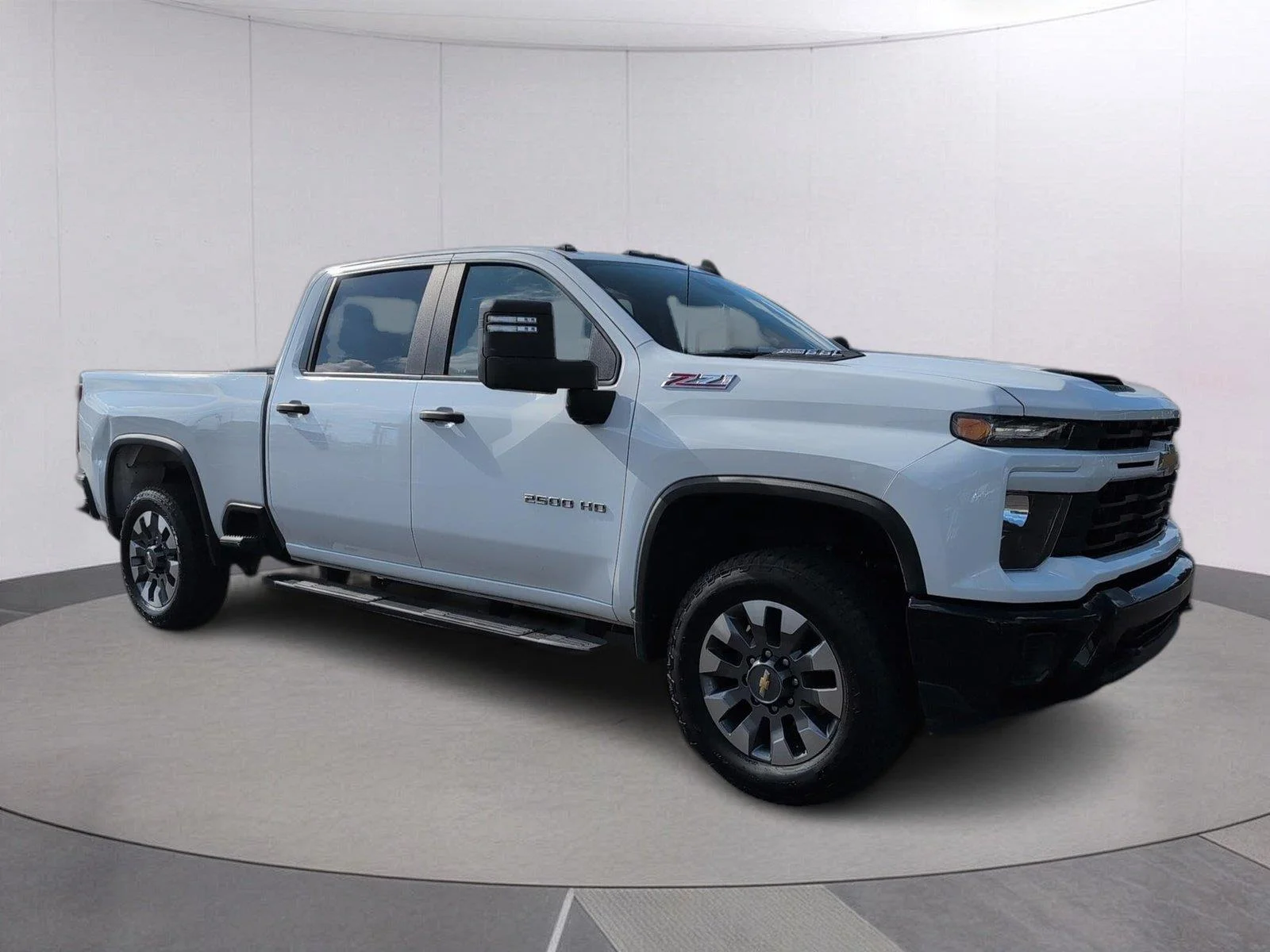 Used 2024 Summit White Chevrolet Custom image 7