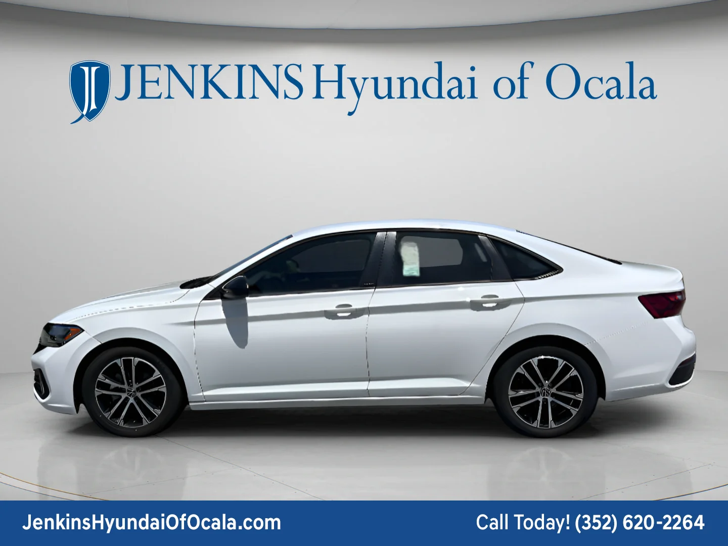 Used 2024 Pure White Volkswagen Sport image 9