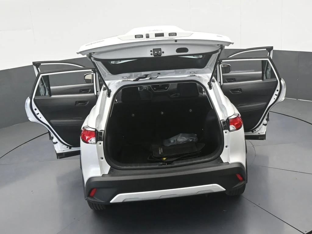 Used 2024 Pearl Toyota LE image 66