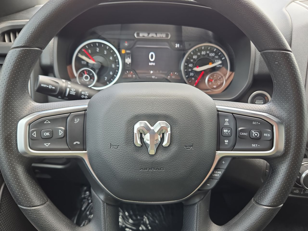 New 2026 Diamond Black Crystal Pearl-Coat Exterior Paint RAM Warlock image 29