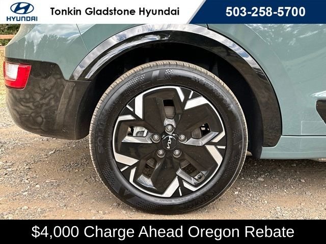 Used 2023 Cityscape Green Kia Wind image 19
