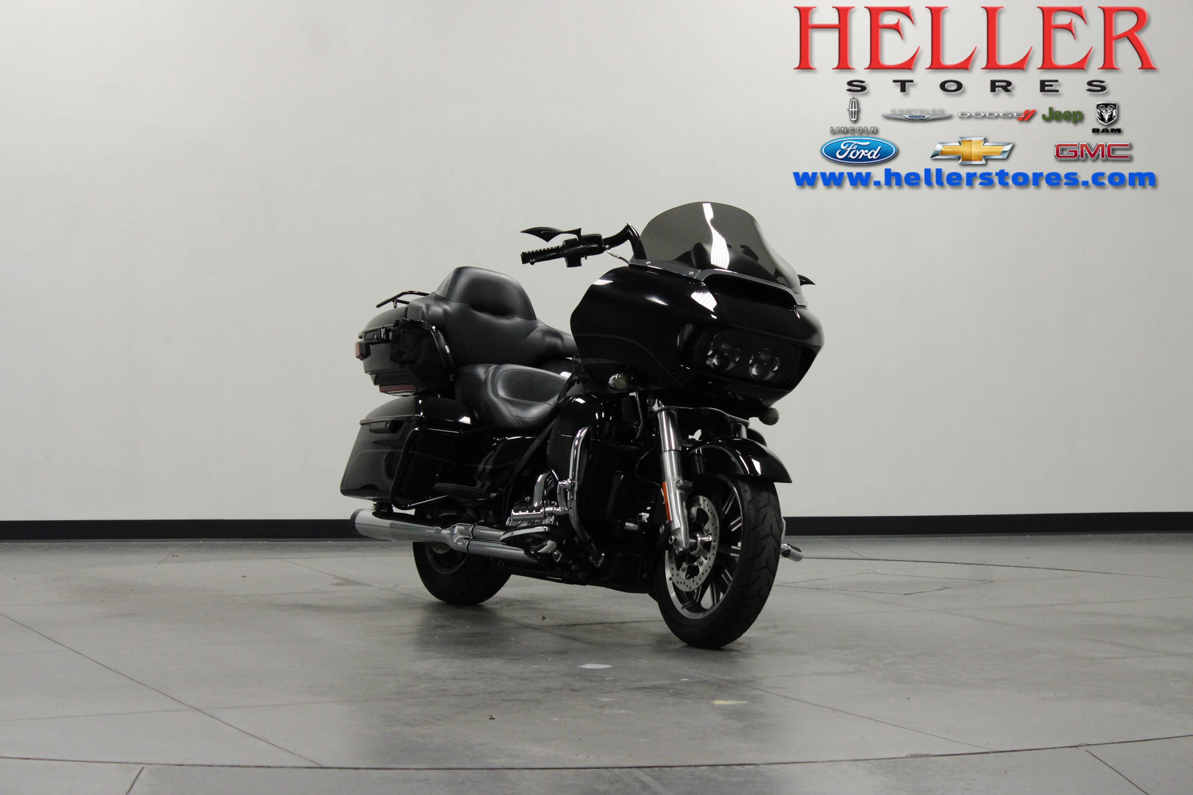 Used 2016 Black Harley-Davidson  image 1