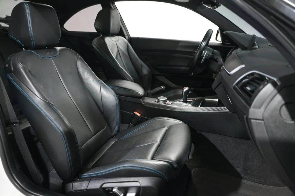 Used 2018 White BMW Base image 22