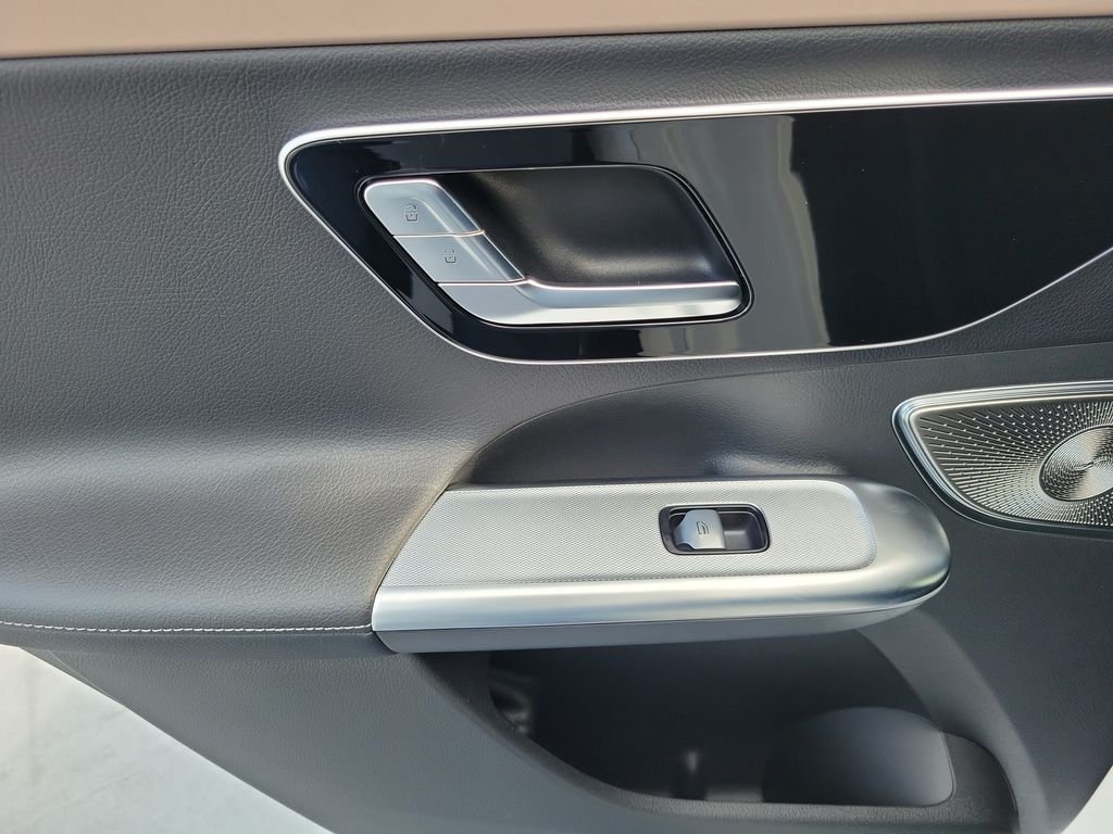 New 2027 Polar White Mercedes-Benz EQE 320+ image 15