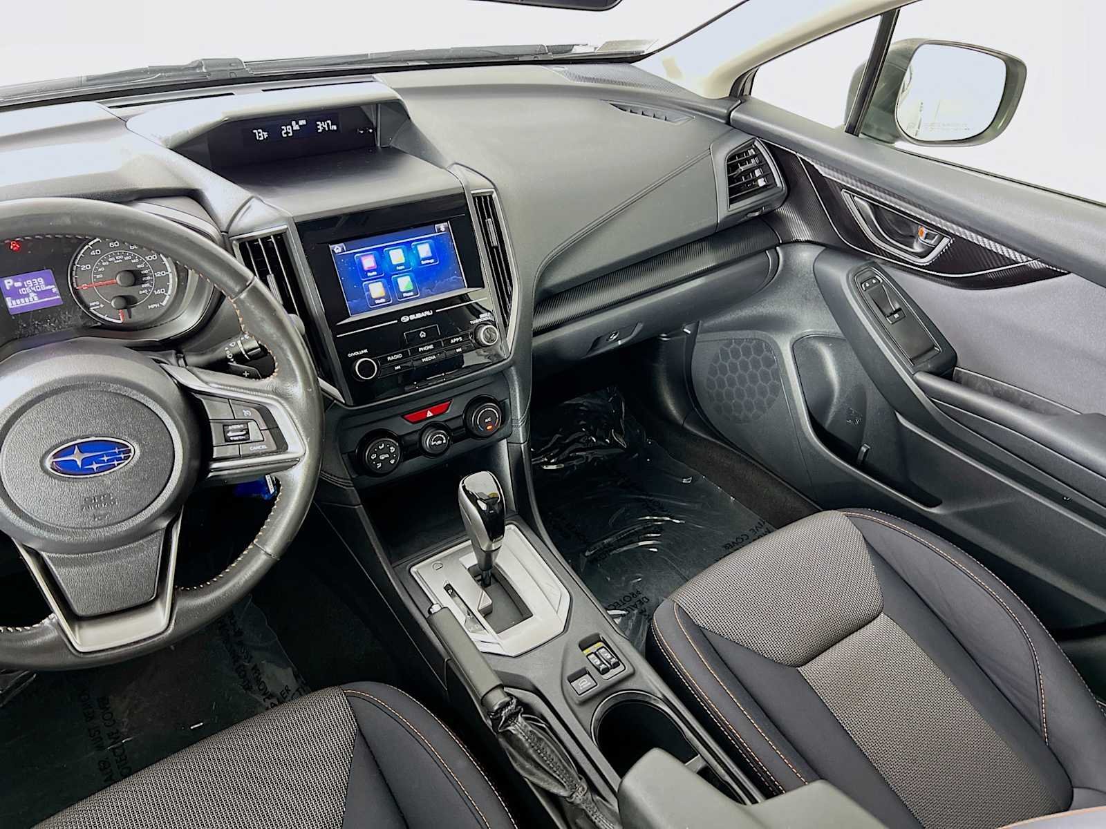 Used 2018 Ice Silver Metallic Subaru Premium image 24