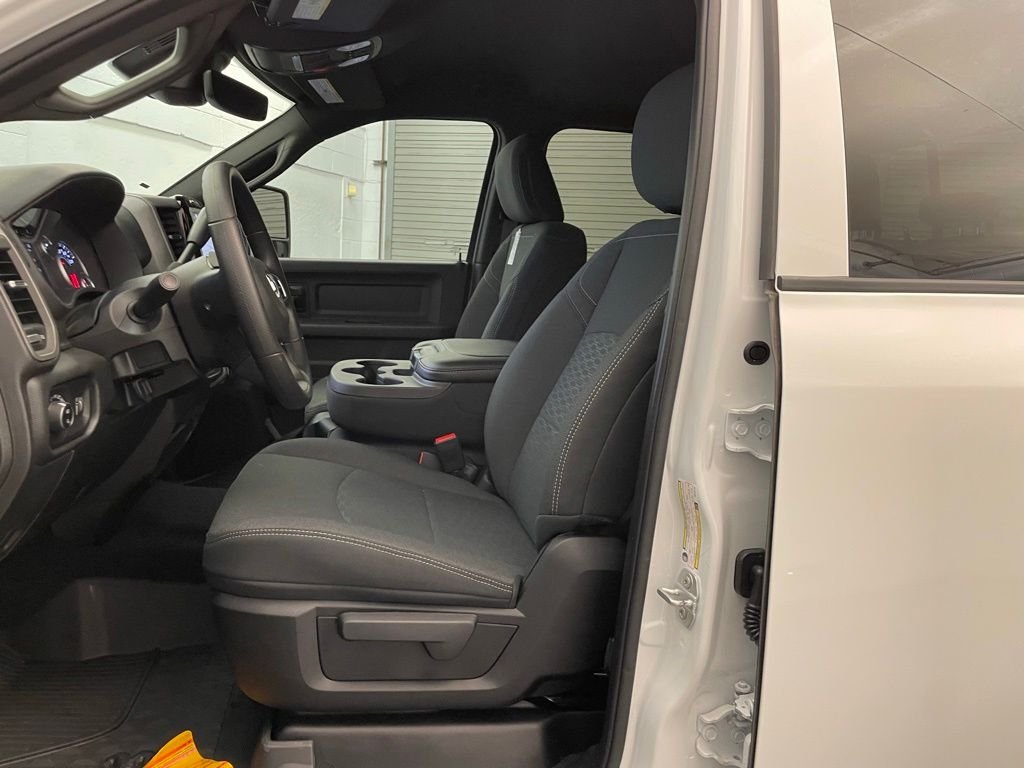 New 2026 Bright White Clear-Coat Exterior Paint RAM Warlock image 15