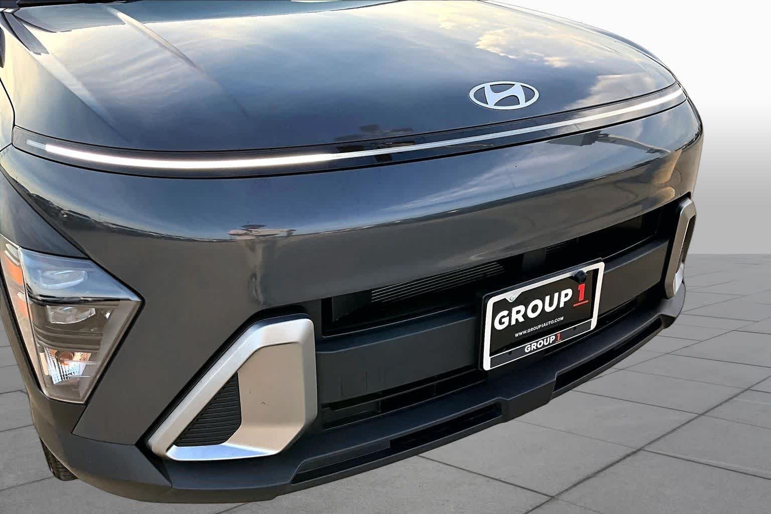 Used 2024 Ecotronic Gray Pearl Hyundai SEL image 28
