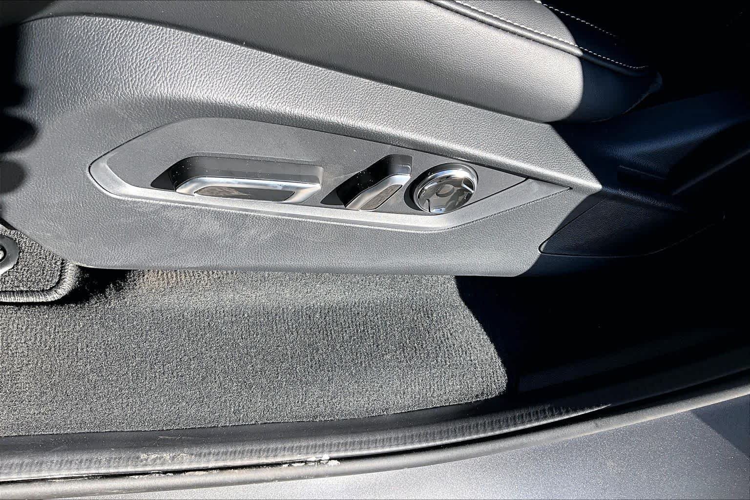 Used 2026 Liquid Carbon Metallic Acura w/Technology Package image 20