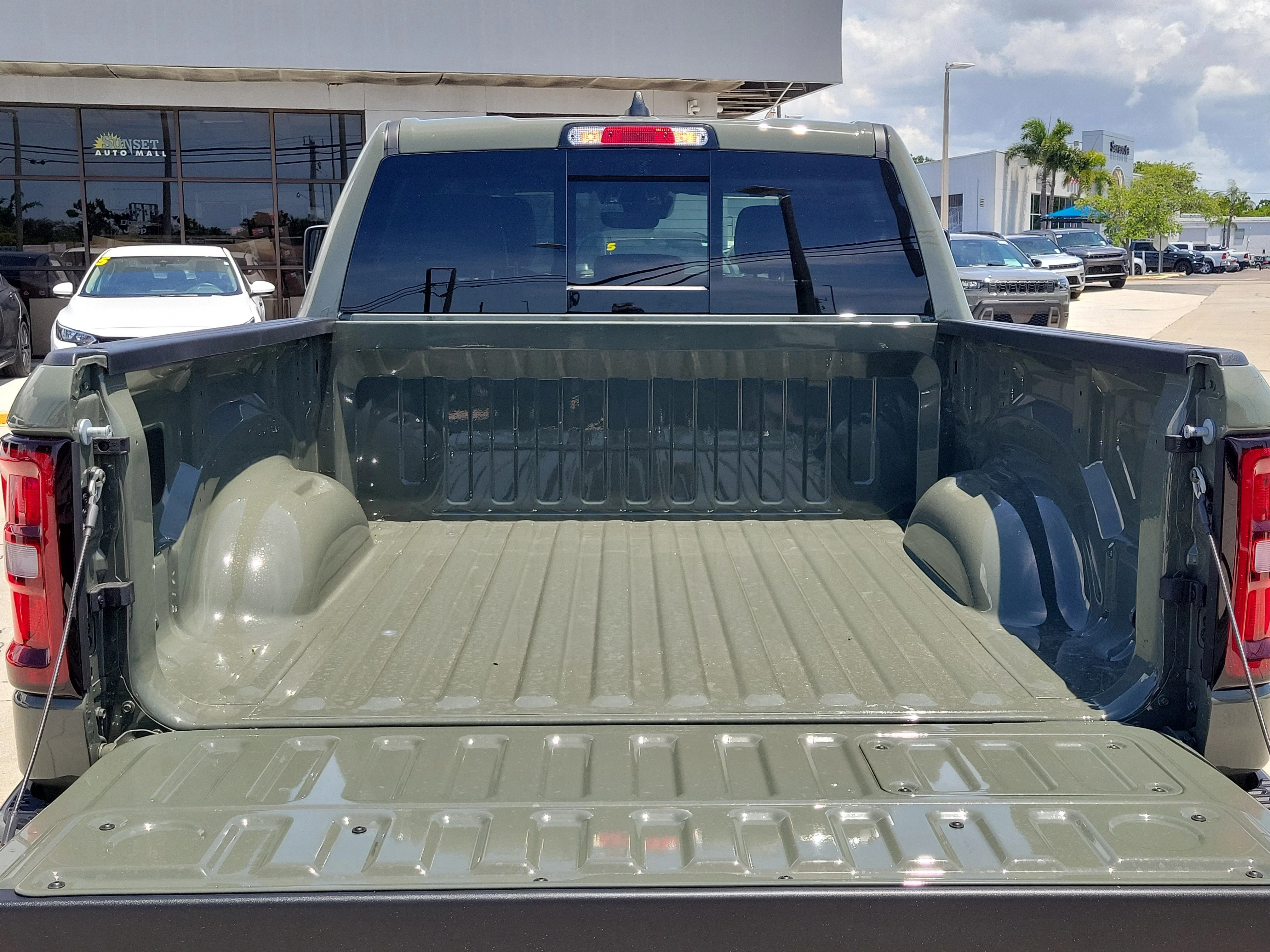 2026 RAM 1500 Laramie - Photo 10