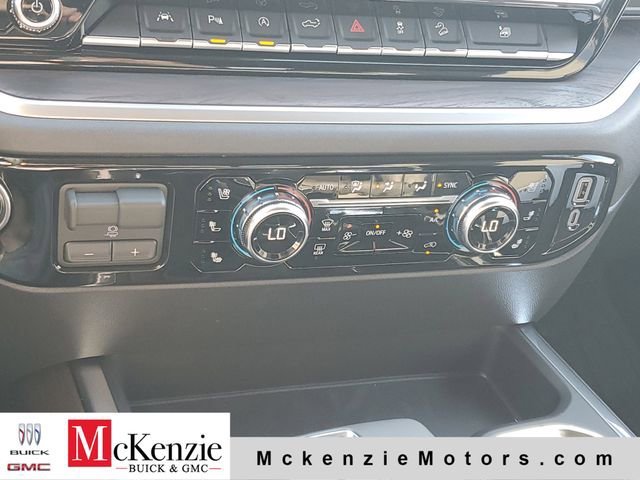 2026 GMC Sierra 1500 SLT - Photo 18