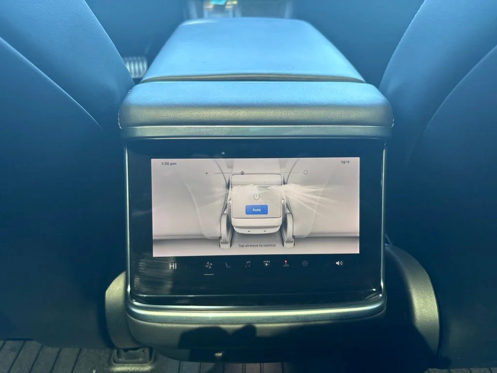 Used 2022 Gray Tesla LONG RANGE image 27