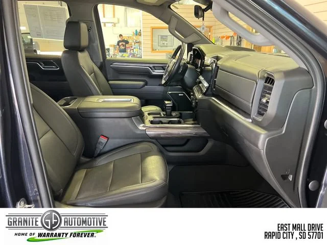 2022 Chevrolet Silverado 1500 LTZ - Photo 36