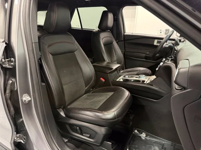 Used 2023 Gray Ford ST-Line image 37