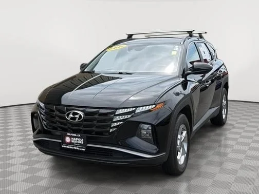 Used 2023 Black Hyundai SEL image 7