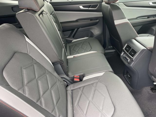 New 2026 White/off-white Volkswagen 2.0T Peak Edition image 25