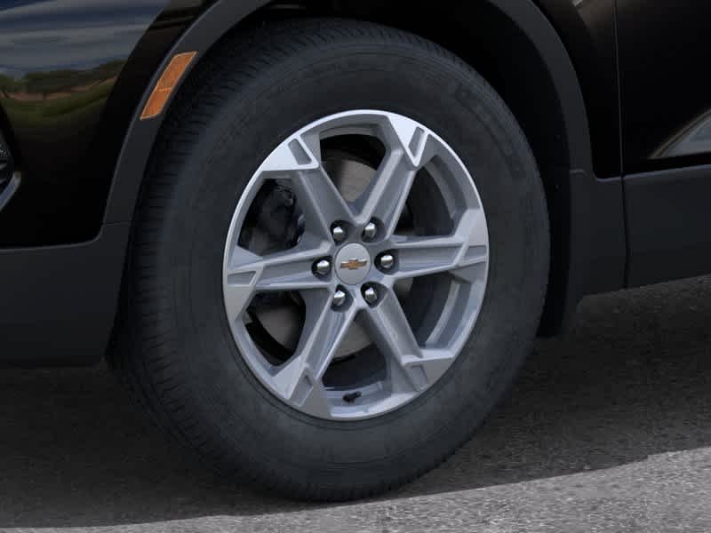 New 2026 Black Chevrolet 2LT image 9