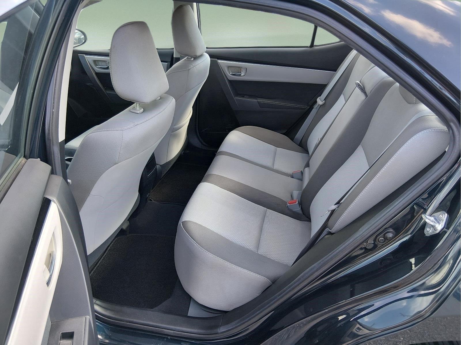 Used 2018 Galactic Aqua Mica Toyota LE image 18