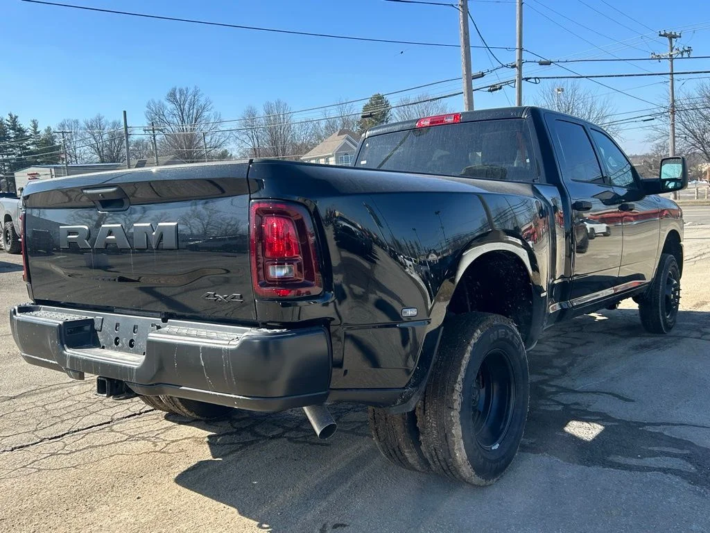 2026 RAM 3500 Tradesman - Photo 6