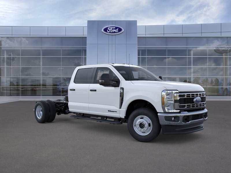 New 2026 Oxford White Ford XL image 7