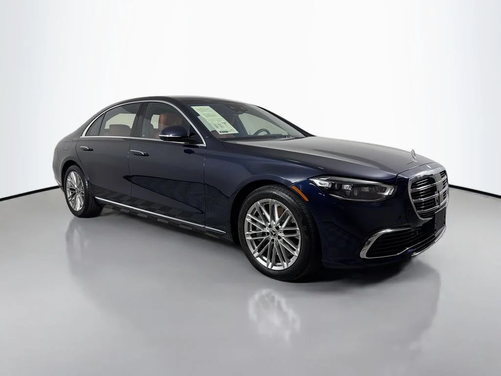 Used 2023 Blue Mercedes-Benz S 580 image 3