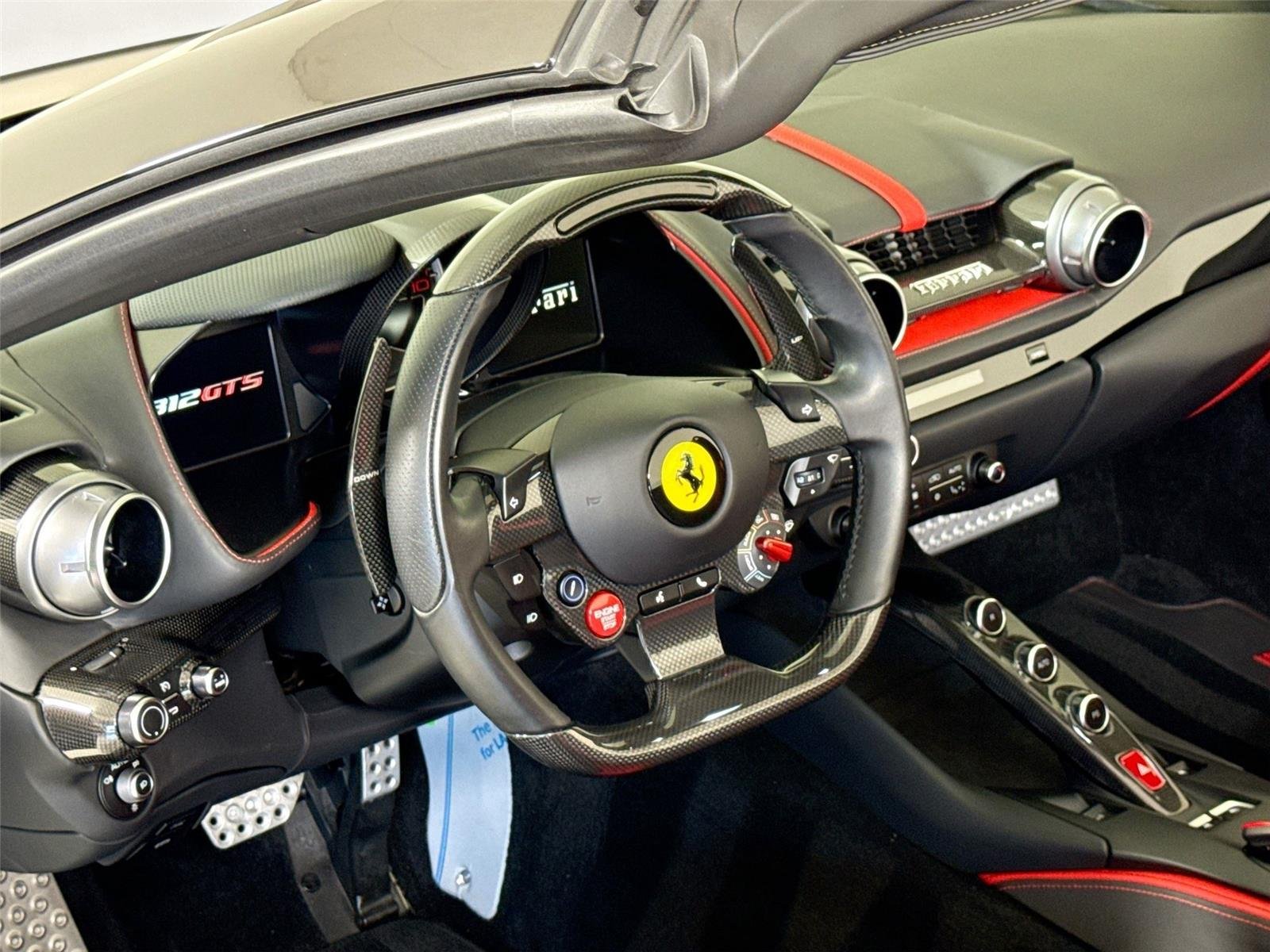 Used 2021 Nero Ferrari  image 16