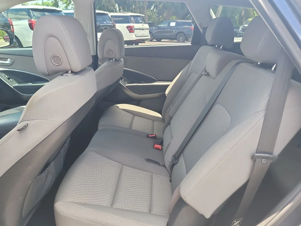 Certified Used 2017 Blue Hyundai SE image 10