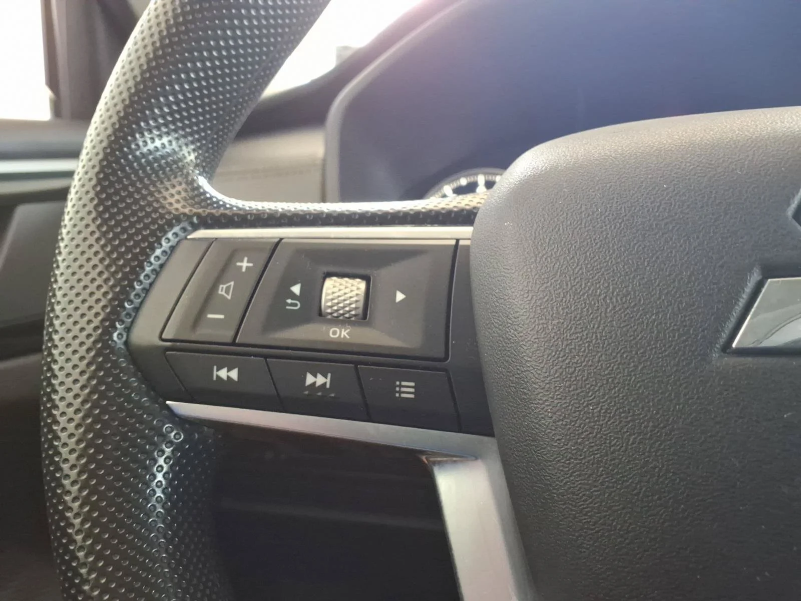 2022 Mitsubishi Outlander ES - Photo 27